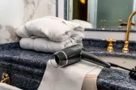 Present More hotel hairdryers: efficient, durable, and safe products to ensure maximum comfort for your guests.