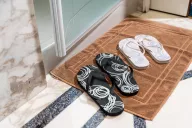 Present-More spa slippers: elegant, durable, and comfortable—perfect for welcoming guests with high-quality design and refined style.
